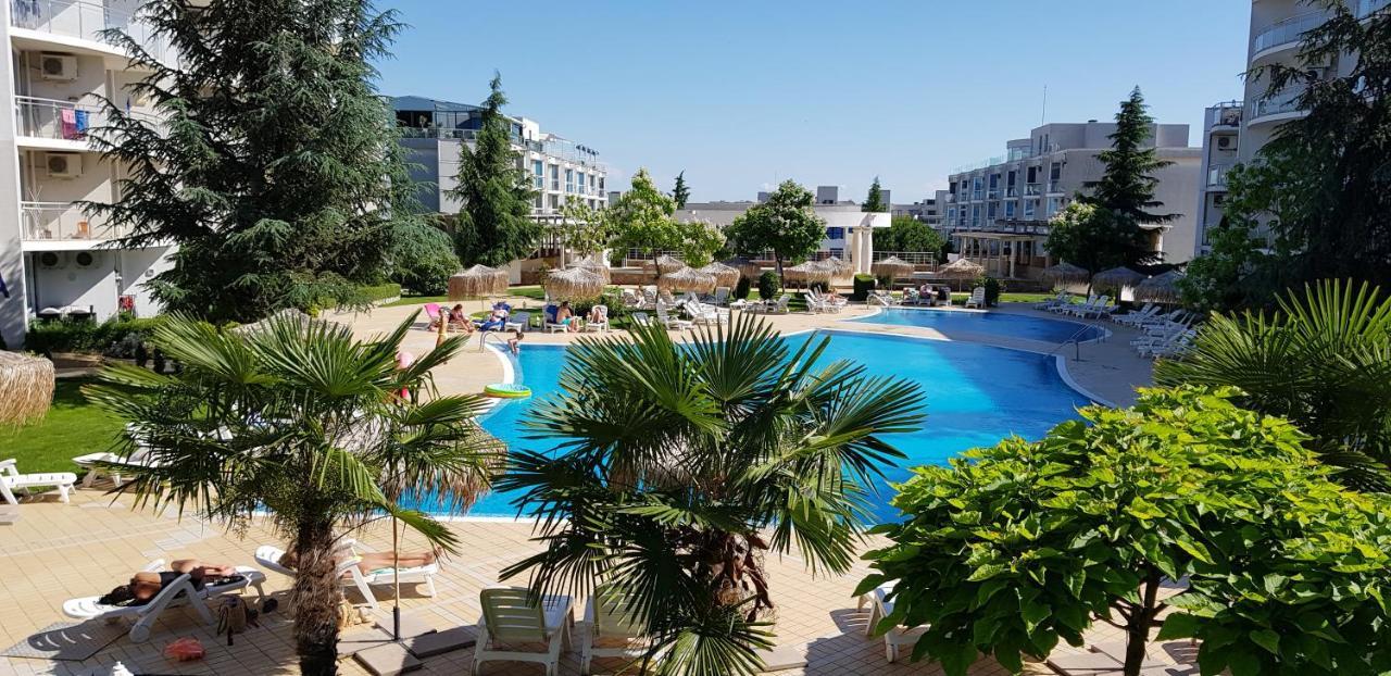 Apartment With Green Terrace Burgas ภายนอก รูปภาพ
