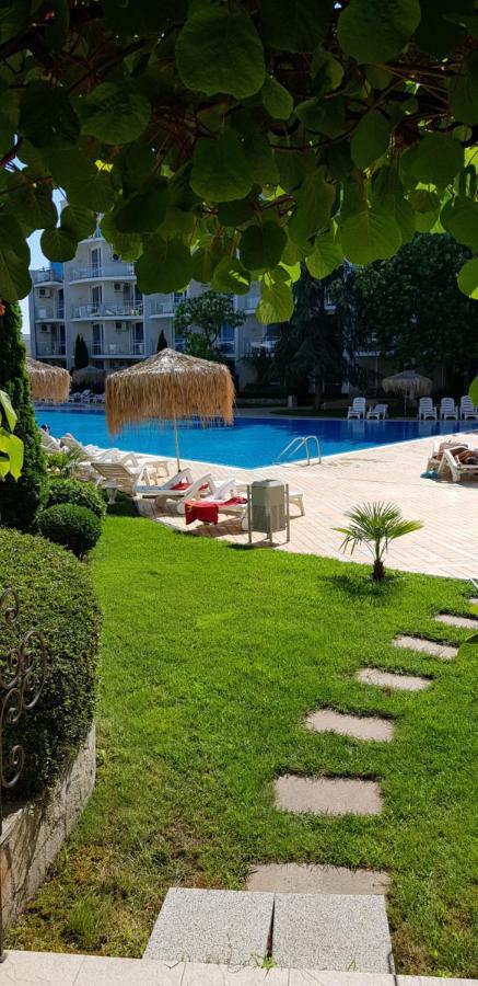 Apartment With Green Terrace Burgas ภายนอก รูปภาพ
